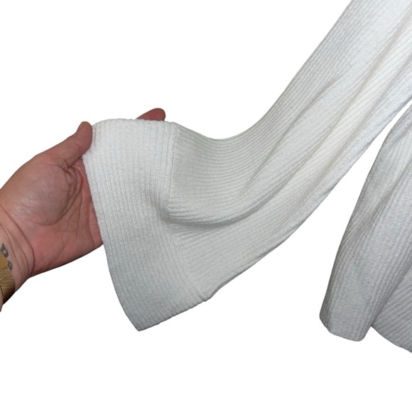 Free Press White Deep Knit V-Neck Sweater Large NWT new L so soft - Picture 2 of 7